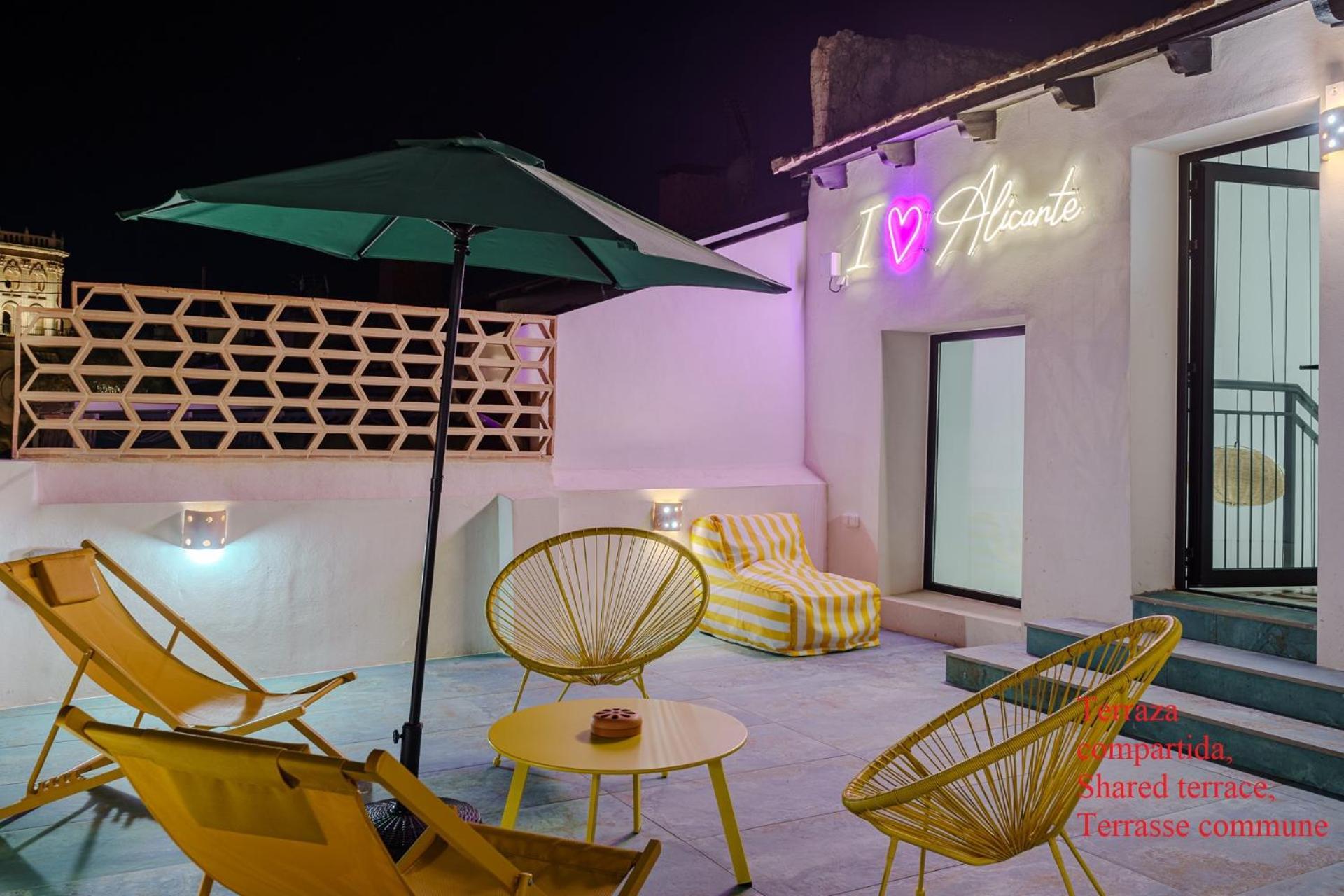 Apartment With Exceptional Charm In Historic Center Of Alicante Ngoại thất bức ảnh