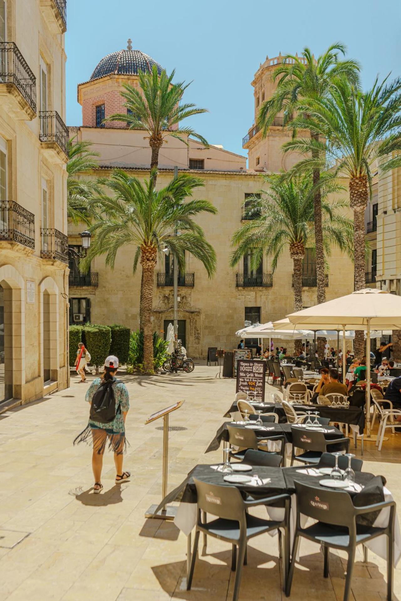 Apartment With Exceptional Charm In Historic Center Of Alicante Ngoại thất bức ảnh
